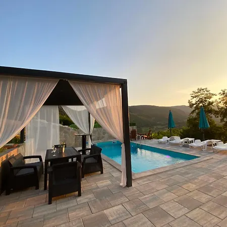 Villa Vila Nadja Swimming And Jacuzzi
