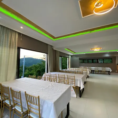 Вилла Vila Nadja Swimming And Jacuzzi *